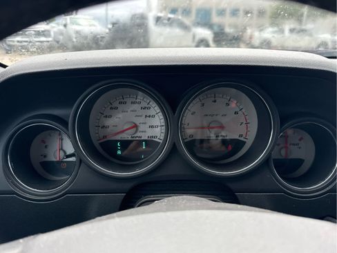 Used 2009 Dodge Challenger SRT8 w/ SRT Option Group II image 5