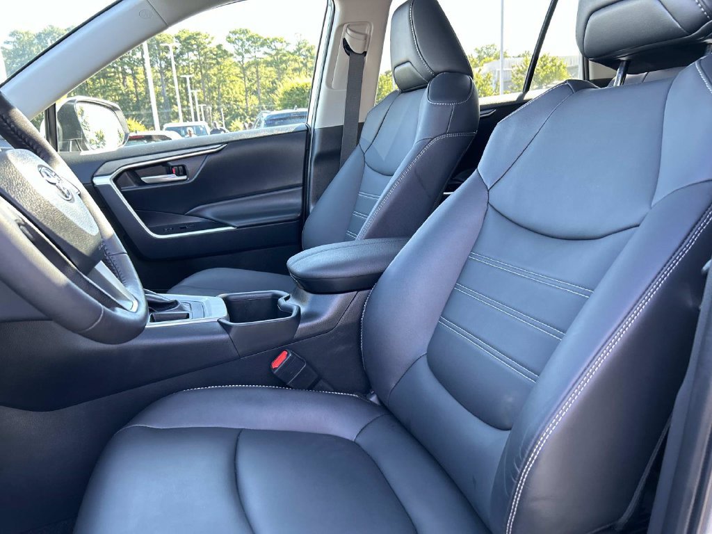 Used 2025 Toyota RAV4 XLE Premium w/ Weather Package FWD image 27