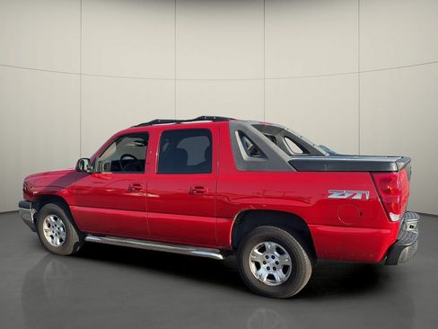 Used 2005 Chevrolet Avalanche Z71 w/ Sun And Sound Package AWD/4WD image 5