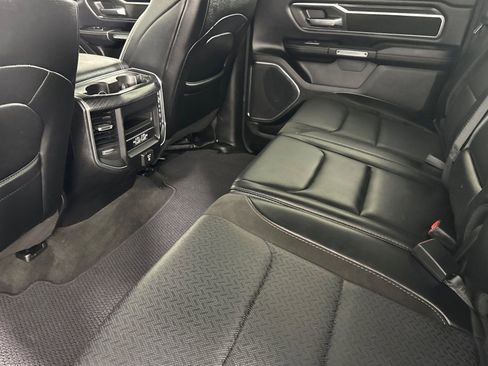 Used 2024 RAM 1500 Laramie AWD/4WD image 9