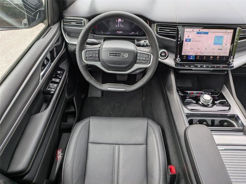New 2026 Jeep Grand Wagoneer Limited AWD/4WD image 17