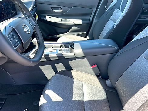 New 2026 Nissan Sentra SV w/ SV Convenience Package image 10