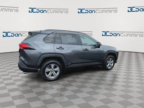 Used 2023 Toyota RAV4 LE AWD/4WD image 8