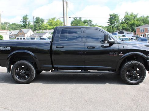 Used 2018 RAM 2500 Laramie w/ Sport Appearance Group AWD/4WD image 6