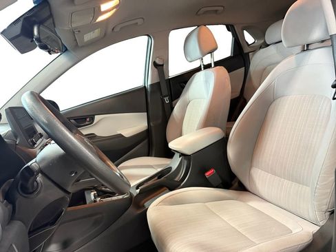 Used 2023 Hyundai Kona SEL w/ Cargo Package FWD image 11