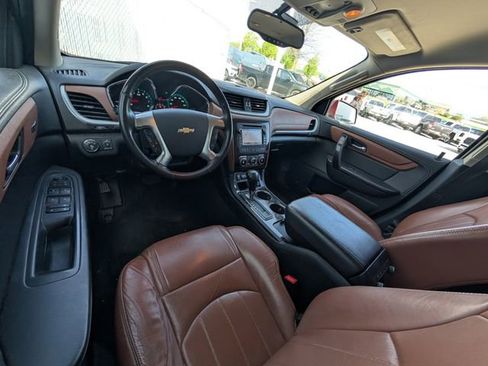 Used 2016 Chevrolet Traverse LTZ AWD/4WD image 7
