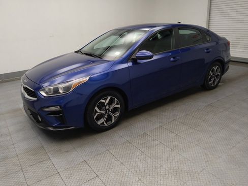 Used 2020 Kia Forte LXS image 2