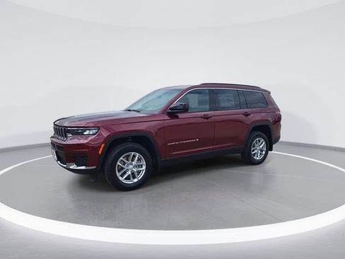 New 2026 Jeep Grand Cherokee L Laredo image 4