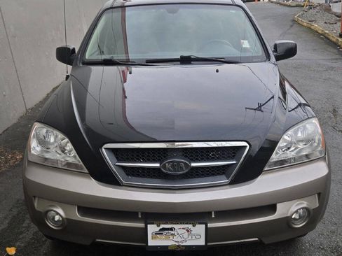Used 2005 Kia Sorento EX image 3