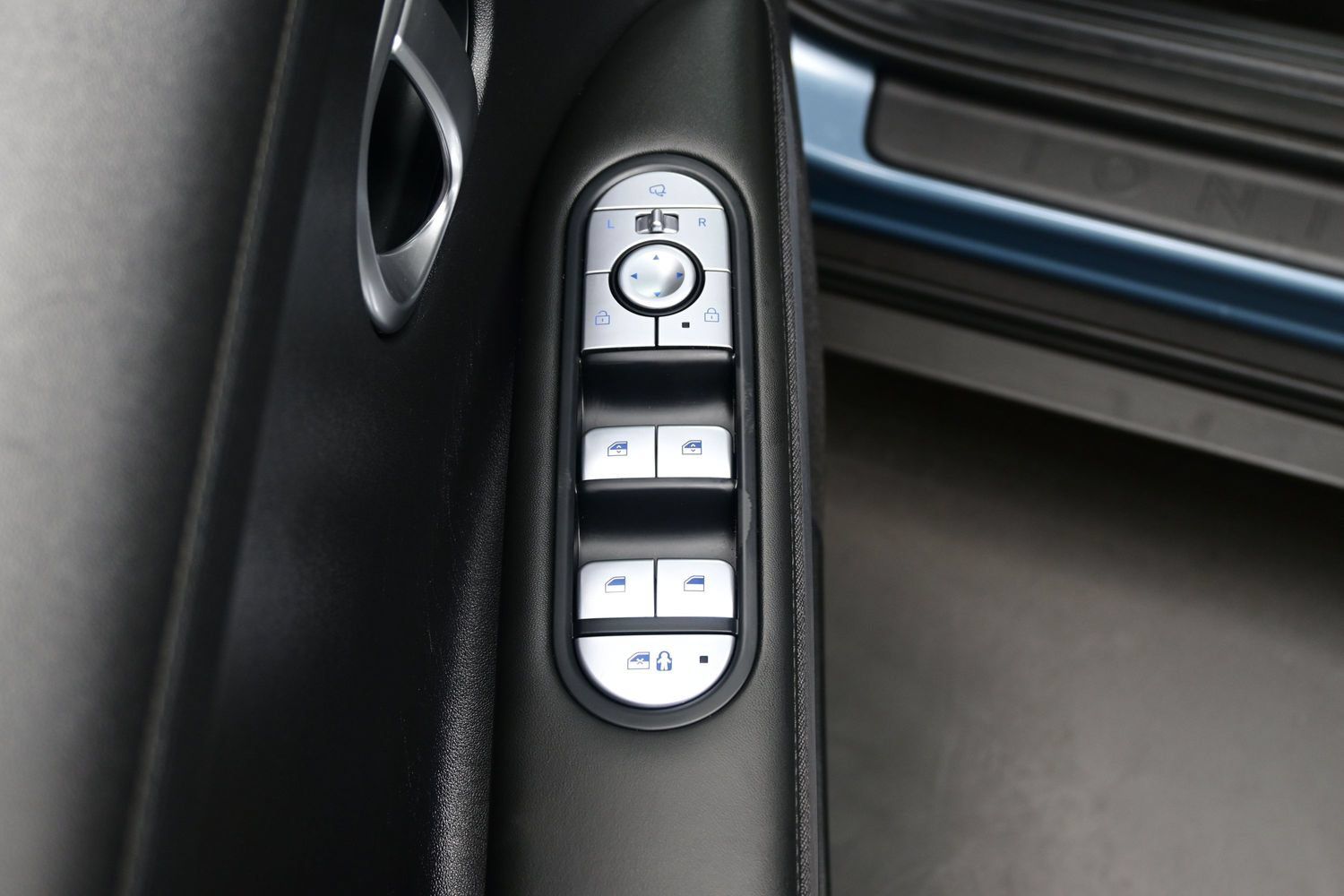 Certified 2023 Hyundai Ioniq 5 SEL AWD/4WD image 10