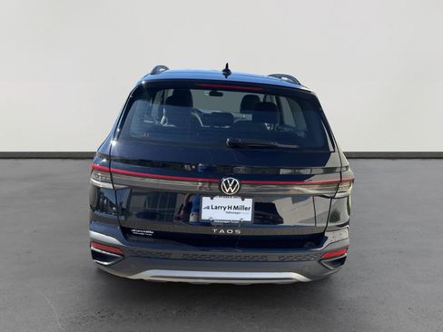 New 2026 Volkswagen Taos S image 5