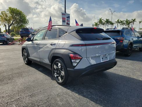 Used 2024 Hyundai Kona SEL FWD image 9
