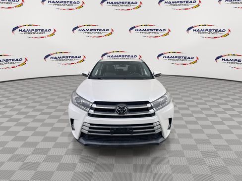 Used 2019 Toyota Highlander Limited AWD/4WD image 3