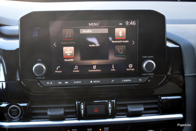 Used 2022 Nissan Pathfinder SV FWD image 15