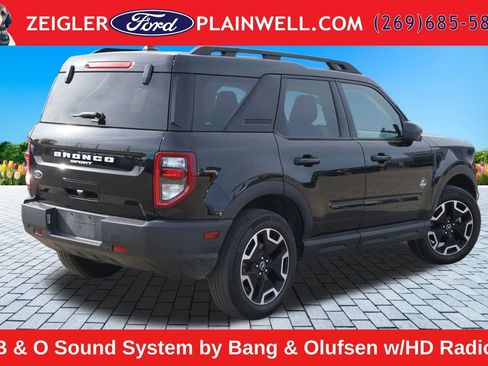 Used 2023 Ford Bronco Sport Outer Banks w/ Tech Package AWD/4WD image 5