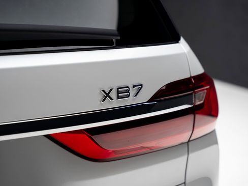Used 2022 BMW ALPINA XB7 AWD/4WD image 32
