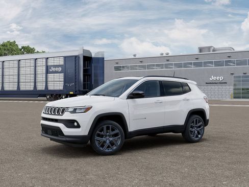 New 2026 Jeep Compass Latitude AWD/4WD image 2