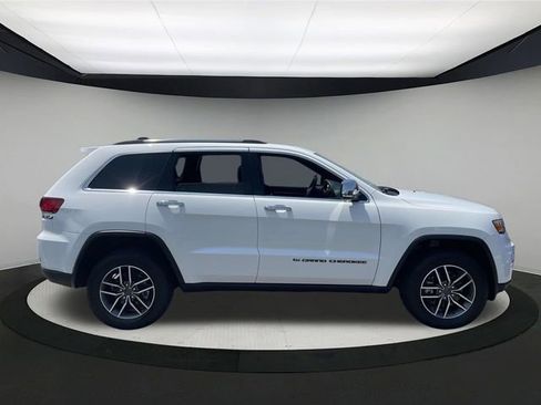 Used 2022 Jeep Grand Cherokee Limited image 5