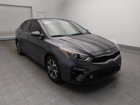 Used 2020 Kia Forte LXS FWD image 13