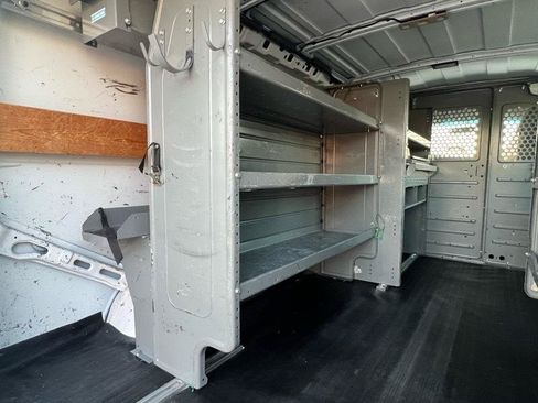 Used 2016 Chevrolet Express 2500 RWD image 14