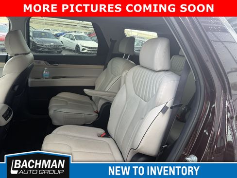 Certified 2024 Hyundai Palisade Limited AWD/4WD image 8