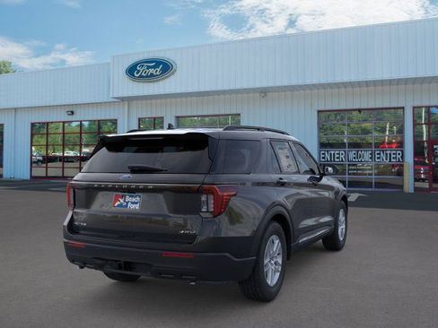 Used 2025 Ford Explorer Active image 8