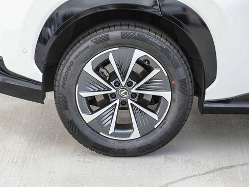 Used 2023 Lexus RZ 450e Premium w/ Technology Package image 11