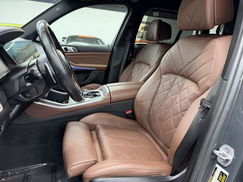 Used 2023 BMW X5 M50i w/ Executive Package image 20