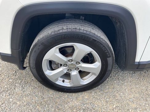 Used 2019 Jeep Compass Latitude w/ Popular Equipment Group AWD/4WD image 27