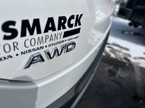 Used 2025 Honda Pilot EX-L image 6