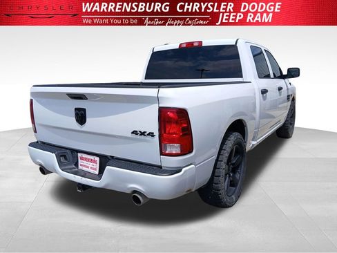 Used 2019 RAM 1500 Express w/ Express Value Package AWD/4WD image 3