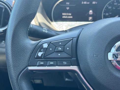 Used 2019 Nissan Kicks SV w/ Exterior Package FWD image 22