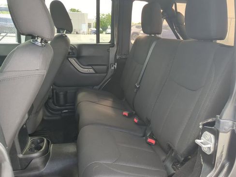 Used 2017 Jeep Wrangler Unlimited Sport w/ Quick Order Package 23S AWD/4WD image 12