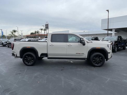 New 2026 GMC Sierra 2500 AT4 w/ AT4 Premium Plus Package image 4