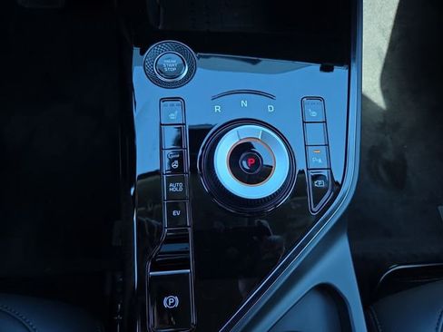 New 2025 Kia Niro EX w/ EX Cold Weather Package image 11
