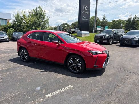 Used 2025 Lexus UX 300h AWD w/ Cold Area Package image 16