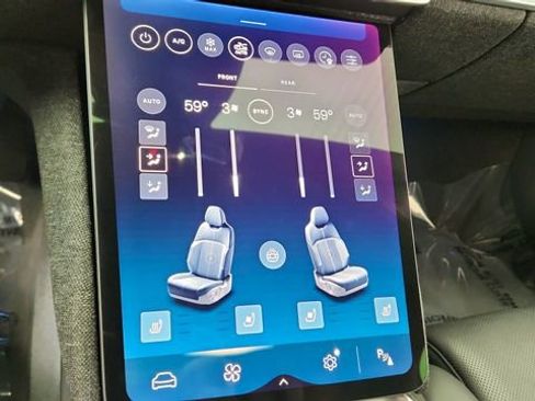 Used 2024 Lucid Air Touring image 47