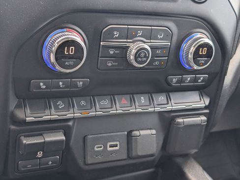 Used 2021 GMC Sierra 1500 AT4 AWD/4WD image 14