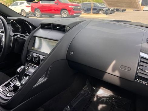 Used 2019 Jaguar F-TYPE Convertible image 20