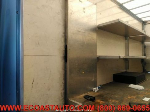 Used 2019 GMC Savana 4500 w/ Driver Convenience Package image 9