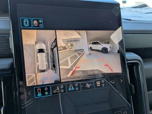 New 2026 GMC Yukon AT4 Ultimate w/ LPO, Floor Liner Package AWD/4WD image 22