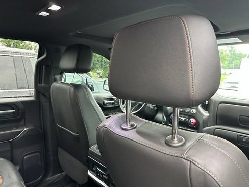 Used 2022 GMC Sierra 1500 AT4 w/ AT4 Preferred Package AWD/4WD image 18