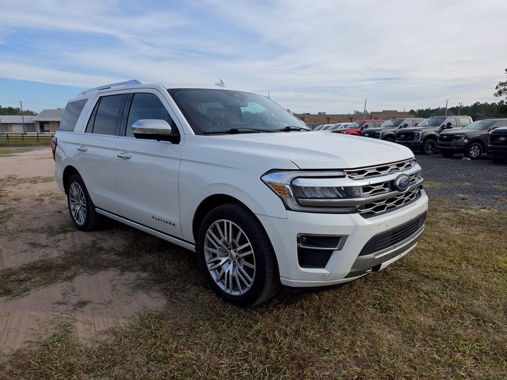 Used 2022 Ford Expedition Platinum AWD/4WD image 4