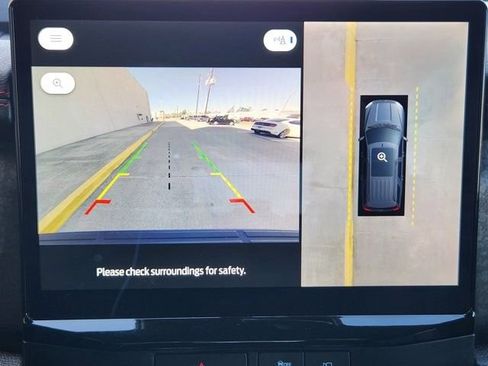 Used 2022 Ford Expedition Limited image 16