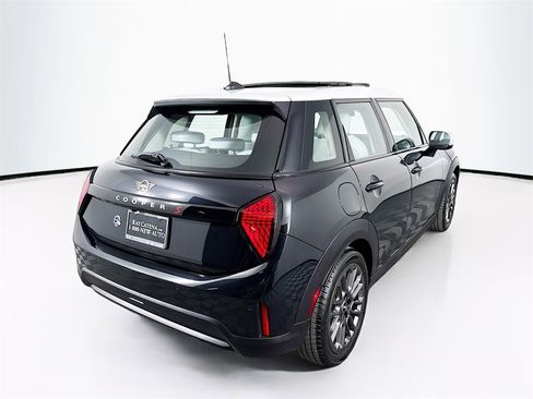 Certified 2025 MINI Cooper S image 7