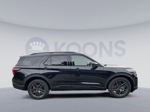 New 2026 Ford Explorer ST w/ Sun And Sound Package image 8