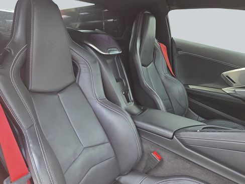 Used 2022 Chevrolet Corvette Stingray Preferred Cpe w/ Z51 Performance Package RWD image 29