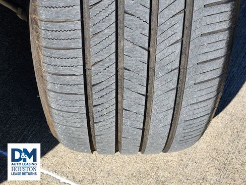 Used 2021 Dodge Challenger SXT w/ Blacktop Package image 19