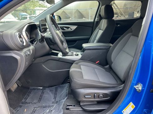Used 2025 Chevrolet Blazer LT image 23