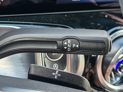 Used 2026 Mercedes-Benz GLB 250 4MATIC image 27